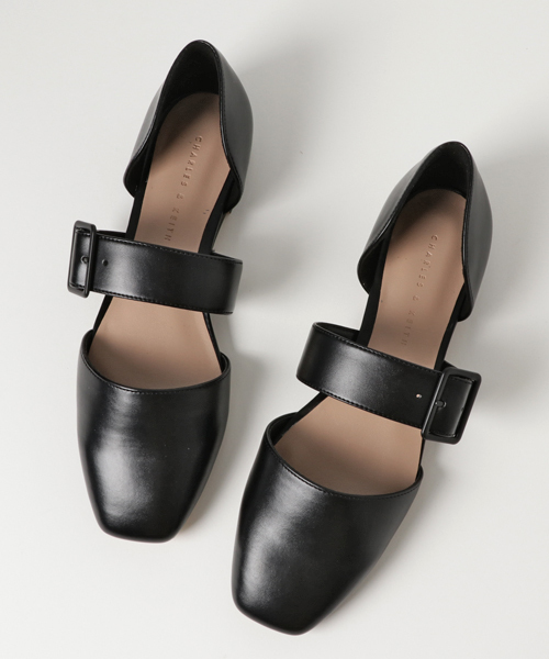 CHARLES & KEITH（チャールズ & キース）の「バックルドルセーフラット / BUCKLED D'ORSAY FLATS（パンプス・レディース・ブルーグリーン/シルバー/ブラック・24.5cm/24cm/22.5cm/23.5cm/23cm）」の4枚目の写真