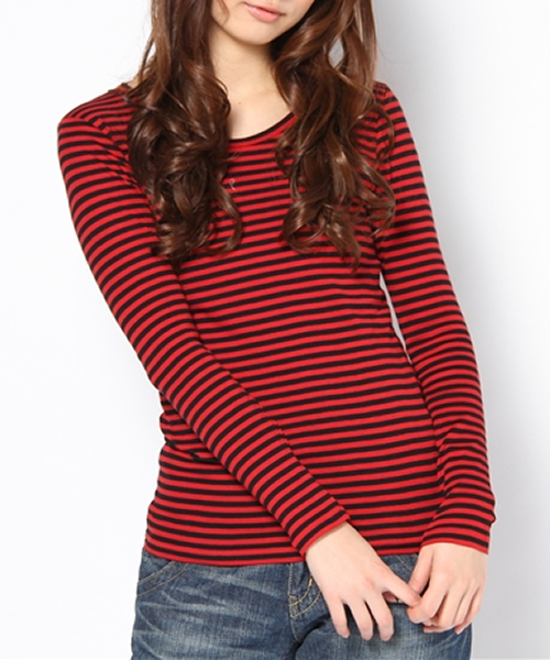 RNA（アールエヌエー）の「L5553-2 フライスボーダーロンT（Tシャツ/カットソー・レディース・エンジ/ピンク/パープル/グリーン/ブルー/オレンジ系その他7/ダークオレンジ/ターコイズブルー/オレンジ/ブラック×レッド/イエロー系その他/パープル系その他/グリーン系その他/オレンジ系その他/ホワイト×ブラック/ホワイト×ブルー/ミント/ブラック×グリーン/グリーン×ピンク/ブラック×イエロー/ブルー系その他/ライトブルー/ベビーピンク・MEDIUM）」の4枚目の写真