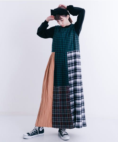 MERLOT（メルロー）の「チェック柄×プリーツパッチワークジャンパー