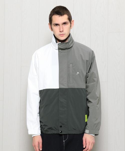 Yanako ナイロンジャケット 黒/白 Vネック Yanako ナイロンジャケット 黒/白 Vネック Vネック」に該当する