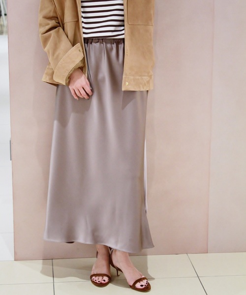 plage（プラージュ）の「Satin Bias ロングスカート◆（スカート・レディース・チャコールグレー/ベージュ・FREE）」の15枚目の写真