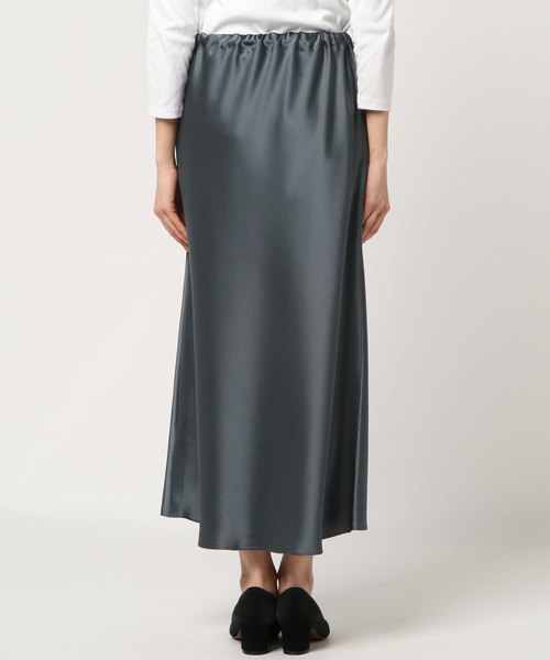 plage（プラージュ）の「Satin Bias ロングスカート◆（スカート・レディース・チャコールグレー/ベージュ・FREE）」の4枚目の写真