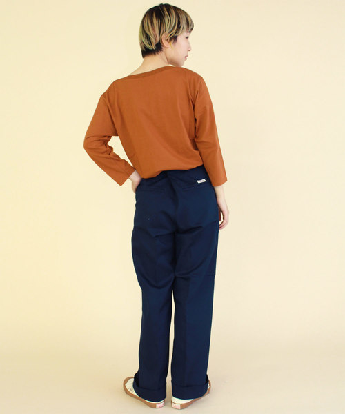 RNA-N（アールエヌエーエヌ）の「M0869 プレーティングボートネックTシャツ（Tシャツ/カットソー・レディース・ライトグレー/ブラック/ライトブラウン/スモークピンク・MEDIUM）」の14枚目の写真