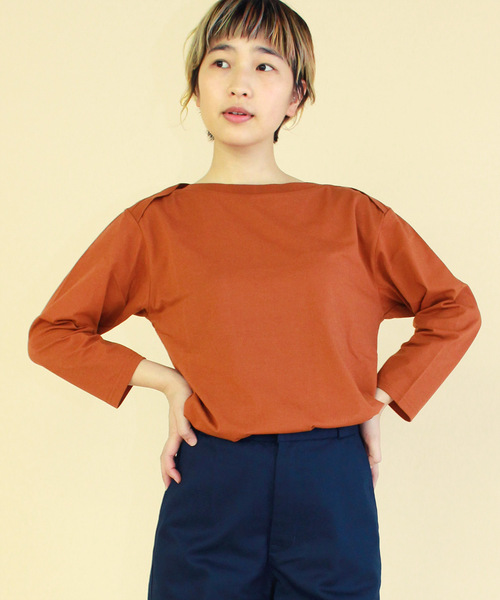 RNA-N（アールエヌエーエヌ）の「M0869 プレーティングボートネックTシャツ（Tシャツ/カットソー・レディース・ライトグレー/ブラック/ライトブラウン/スモークピンク・MEDIUM）」の20枚目の写真