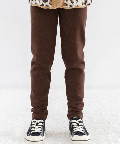 Bee des Bee（ビーデスビー）の「裏起毛 無地レギンスパンツ（レギンス/スパッツ・キッズ・カーキ/ラベンダー/ブルーグレー/グレー/ワイン/チャコール/ブラック/ネイビー/ライトピンク/ダークグリーン/アイボリー/マスタード/ミント/サンドベージュ/ライトブルー/パープル系その他/テラコッタ/ベビーピンク/ライトブラック/グレイッシュベージュ/ダークブラウン/ネイビー系/パープル系その他2/ブラウン/ベージュ/ライトグレー/セージグリーン/ピンク系その他/ピンク/グリーン系その他/チャコールアッシュ/ホワイト/パープル系その他4/パープル系その他3/ネイビー系1/ブルー/チャコールグレー/ピンク系その他2/イエロー/カーキブラウン/ピンク系その他3/グリーン/ベージュ系その他/ピンク系/モカ/グリーン系/ブルー系/杢グレー/アッシュグレー/ピンク系1/ブルー系1/ライトパープル・120cm/90cm/110cm/130cm/100cm/140cm/150cm）」の13枚目の写真