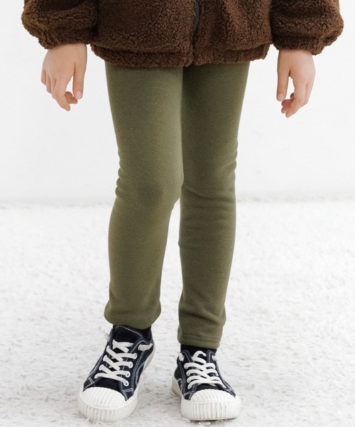 Bee des Bee（ビーデスビー）の「裏起毛 無地レギンスパンツ（レギンス/スパッツ・キッズ・カーキ/ラベンダー/ブルーグレー/グレー/ワイン/チャコール/ブラック/ネイビー/ライトピンク/ダークグリーン/アイボリー/マスタード/ミント/サンドベージュ/ライトブルー/パープル系その他/テラコッタ/ベビーピンク/ライトブラック/グレイッシュベージュ/ダークブラウン/ネイビー系/パープル系その他2/ブラウン/ベージュ/ライトグレー/セージグリーン/ピンク系その他/ピンク/グリーン系その他/チャコールアッシュ/ホワイト/パープル系その他4/パープル系その他3/ネイビー系1/ブルー/チャコールグレー/ピンク系その他2/イエロー/カーキブラウン/ピンク系その他3/グリーン/ベージュ系その他/ピンク系/モカ/グリーン系/ブルー系/杢グレー/アッシュグレー/ピンク系1/ブルー系1/ライトパープル・120cm/90cm/110cm/130cm/100cm/140cm/150cm）」の15枚目の写真