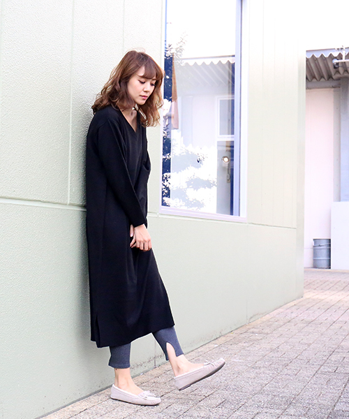 n'ee-ne(ネーネ)の「リブワンピース(ワンピース・レディース・ブラック/グリーン/スミクロ/キャメル/杢グレー/ピンクベージュ/ライトグレー・FREE)」の9枚目の写真