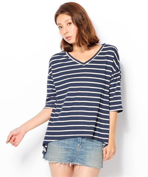 laule'a sunny side store(ラウレアサニーサイドストア)の「VネックイレギュラーヘムボーダーTee(Tシャツ/カットソー・レディース・ブルー/杢グレー/ネイビー/グレー・FREE)」の1枚目の写真