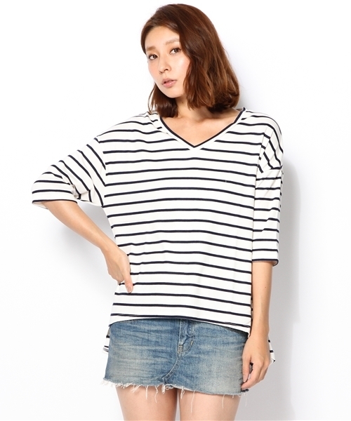 laule'a sunny side store(ラウレアサニーサイドストア)の「VネックイレギュラーヘムボーダーTee(Tシャツ/カットソー・レディース・ブルー/杢グレー/ネイビー/グレー・FREE)」の4枚目の写真