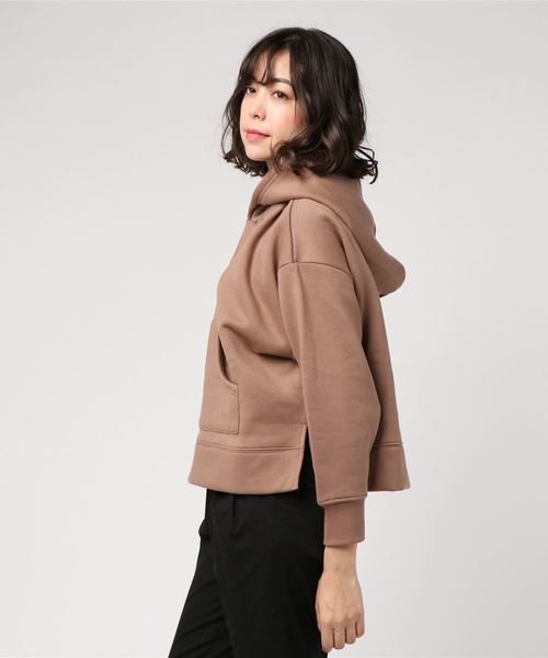 cepo（セポ）の「スリットフーディープルオーバー（パーカー・レディース・ブラック/ベージュ/オフホワイト・M）」の4枚目の写真