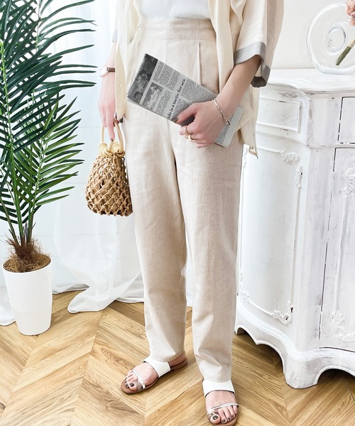 classicalelf(クラシカルエルフ)の「大人のリラクシー感。コットンのタック入りテーパードパンツ(スラックス・レディース・ブラック/ベージュ/カーキ/アイボリー・SMALL/MEDIUM/LARGE/X-LARGE/XX-LARGE)」の9枚目の写真