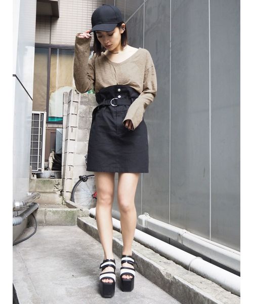 EMODA（エモダ）の「ハイマークミニスカート（スカート・レディース・ベージュ/ライム/ブラック・MEDIUM/SMALL）」の4枚目の写真