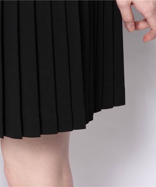 GRACE CONTINENTAL（グレースコンチネンタル）の「ビジュープリーツワンピース（ワンピース・レディース・ブルー/ブラック/ベージュ・38/36/34）」の12枚目の写真