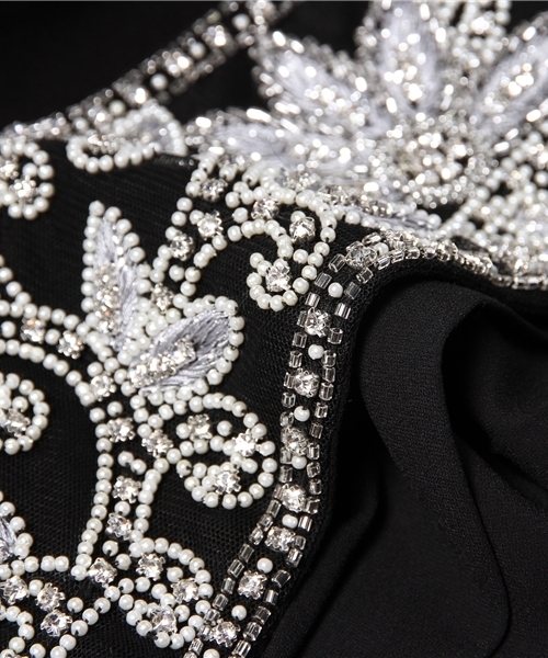 GRACE CONTINENTAL（グレースコンチネンタル）の「ビジュープリーツワンピース（ワンピース・レディース・ブルー/ブラック/ベージュ・38/36/34）」の10枚目の写真