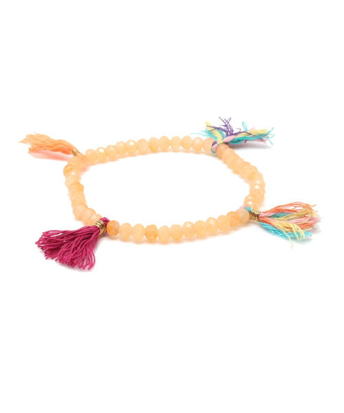 field/dream（フィールドドリーム）の「フリンジブレス（ブレスレット・レディース・ピンク系/イエロー系/ブルー系/ネイビー系・F）」の4枚目の写真