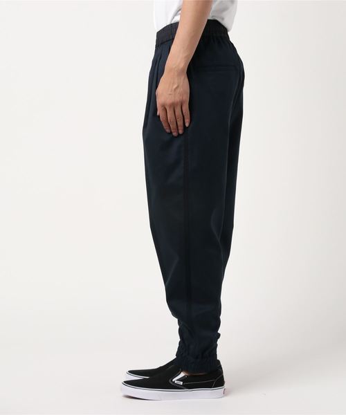 MAISON SPECIAL（メゾンスペシャル）の「テックデニムスソリブパンツ【MAISON SPECIAL/メゾンスペシャル】（デニムパンツ・メンズ・ブラック/ネイビー・44/46/48）」の4枚目の写真