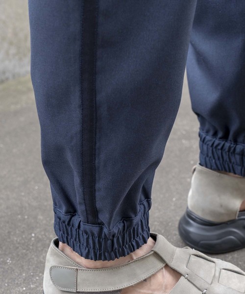 MAISON SPECIAL（メゾンスペシャル）の「テックデニムスソリブパンツ【MAISON SPECIAL/メゾンスペシャル】（デニムパンツ・メンズ・ブラック/ネイビー・44/46/48）」の5枚目の写真