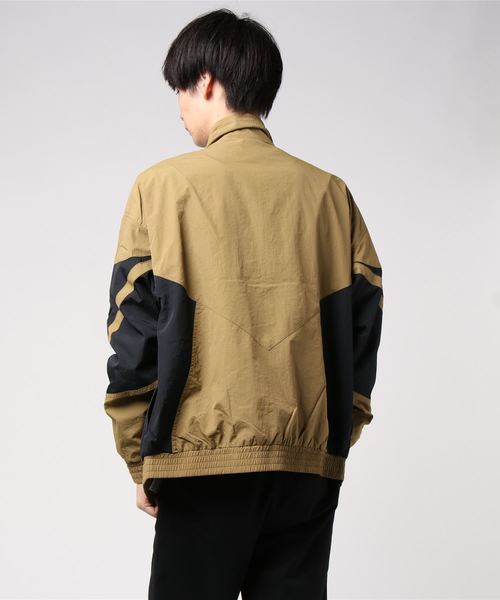 ELEMENT（エレメント）の「エレメント AJ022-785 ナイロンジャケット（ブルゾン・メンズ・ブラック/ベージュ・XL/M/L）」の4枚目の写真
