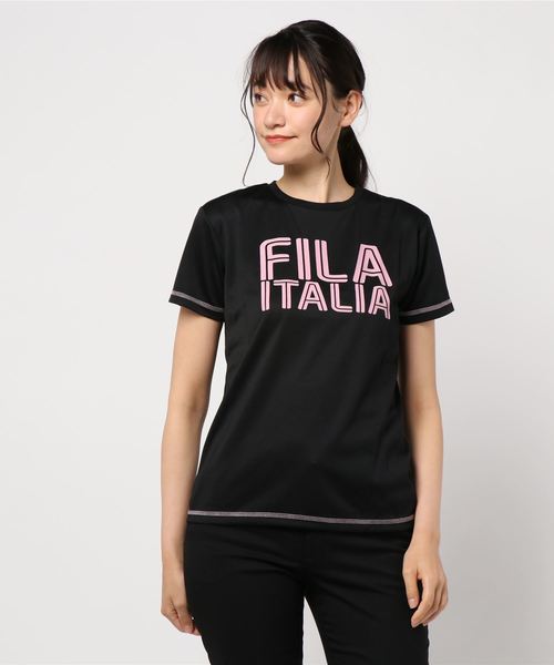 FILA(フィラ)の「【FILA/フィラ】ブランドロゴプリント カラーステッチ DRY 半袖Tシャツ(Tシャツ/カットソー・レディース・ホワイト/ブラック/ピンク/ブルー・M/L)」の2枚目の写真