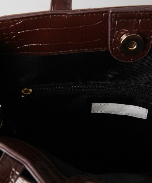 LOWRYS FARM(ローリーズファーム)の「スクエアショルダーBAG 864933(ショルダーバッグ・レディース・ブラック/ベージュ/ブラウン・FREE)」の18枚目の写真