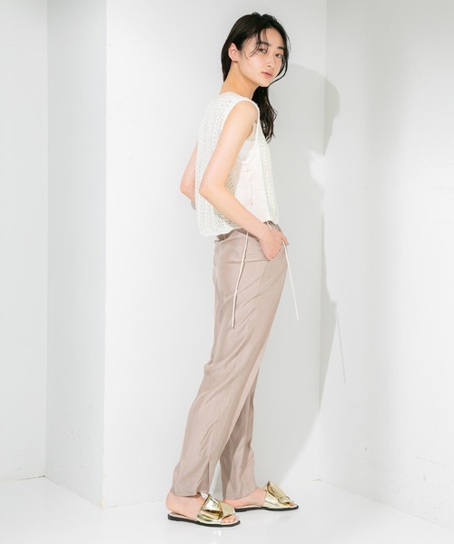STUDIOUS(ステュディオス)の「【STUDIOUS】へリンボンクロシェレースアップトップス(ニット/セーター・レディース・アイボリー/ブラック・FREE)」の12枚目の写真