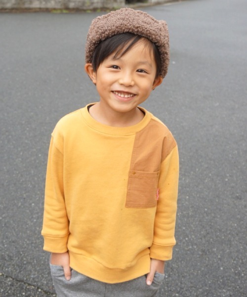 MAKE YOUR DAY(メイクユアデイ)の「異素材ポケット切替裏毛トレーナー■80~140cm(スウェット・キッズ・ネイビー/チャコールグレー/カーキ/キャメル・140/90/100/110/120/80/130)」の4枚目の写真
