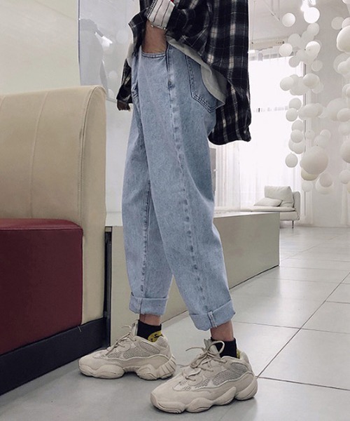 WESTBOY（ウエストボーイ）の「【WB ORIGINALS】Tapered Vintage Pants in Wahed Denim V18X1424（デニムパンツ・メンズ・ライトブルー・M/XL/L）」の8枚目の写真