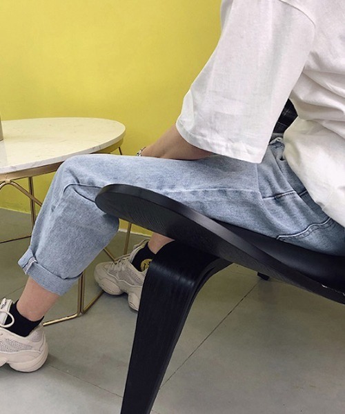 WESTBOY（ウエストボーイ）の「【WB ORIGINALS】Tapered Vintage Pants in Wahed Denim V18X1424（デニムパンツ・メンズ・ライトブルー・M/XL/L）」の6枚目の写真