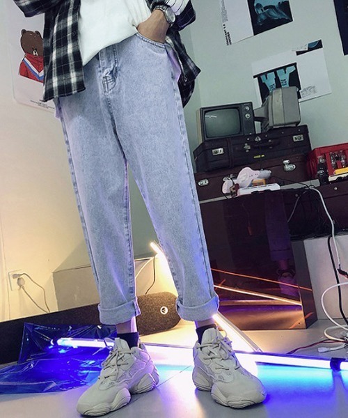 WESTBOY（ウエストボーイ）の「【WB ORIGINALS】Tapered Vintage Pants in Wahed Denim V18X1424（デニムパンツ・メンズ・ライトブルー・M/XL/L）」の9枚目の写真