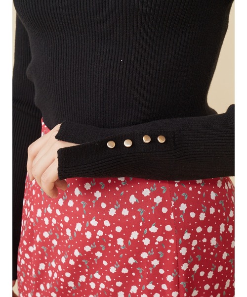 ROYAL PARTY(ロイヤルパーティー)の「【洗えるニット】ハイネックスリーブ釦ニットトップス(ニット/セーター・レディース・オフホワイト/キャメル/レッド/ブラック/ブラック系その他/グレー/ブラウン/イエロー/オレンジ/マルチ・FREE)」の15枚目の写真