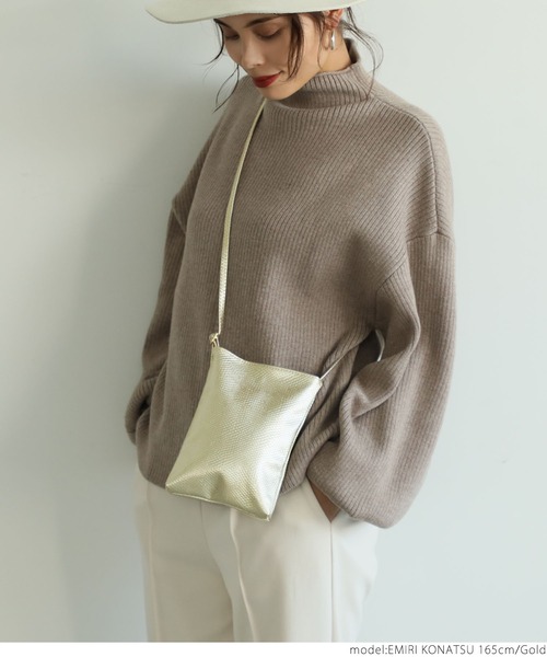 coca(coca)(コカ)の「無地ポシェット(ショルダーバッグ・レディース・ホワイト/ブラック/レッド/イエロー/ゴールド/グリーン・ONE SIZE)」の16枚目の写真