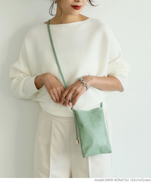 coca(coca)(コカ)の「無地ポシェット(ショルダーバッグ・レディース・ホワイト/ブラック/レッド/イエロー/ゴールド/グリーン・ONE SIZE)」の18枚目の写真