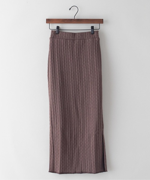 INNOCENT BLUE（イノセントブルー）の「【innocent blue/イノセントブルー】サイドスリットタイトスカート　ニットソー素材　ウエストゴム仕様（スカート・レディース・ブラック/グリーン/ライトベージュ/アイボリー/ブラウン・MEDIUM）」の3枚目の写真