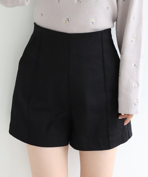 one after another NICE CLAUP（ワンアフターアナザーナイスクラップ）の「ハイウエストショートパンツ（その他パンツ・レディース・アイボリー/ブラック/チェック・FREE）」の2枚目の写真