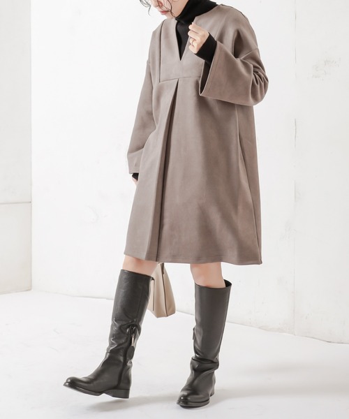 natural couture（ナチュラルクチュール）の「ポンチスエードキーネックチュニック（その他トップス・レディース・チャコールグレー/アイボリー/ラベンダー・FREE）」の12枚目の写真