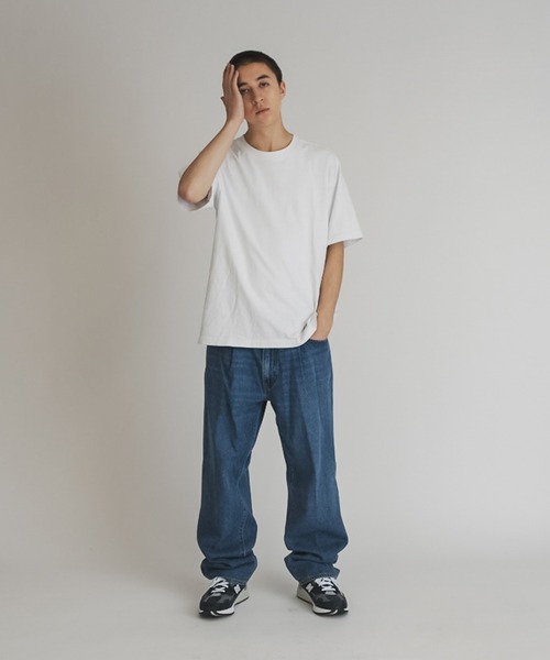 セール】STAY LOOSE PLEATED SNAG FROG（デニムパンツ）｜Levi's