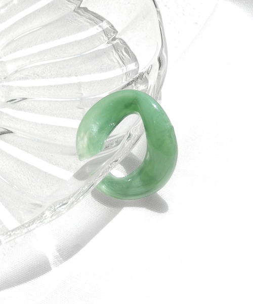 minia（ミニア）の「アクリルイヤーカフ　◇（イヤーカフ・レディース・イエロー/グリーン/オレンジ/クリア/ブルー・FREE）」の11枚目の写真