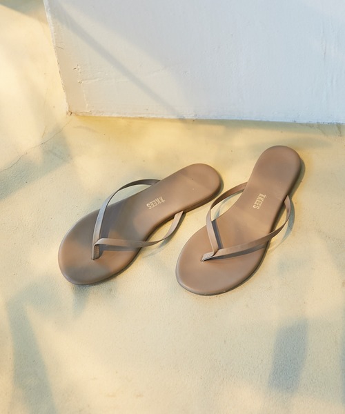 TKEES(ティキーズ)の「【TKEES】トングサンダル/Biscuit(サンダル・レディース・ベージュ・6/5/7)」の1枚目の写真