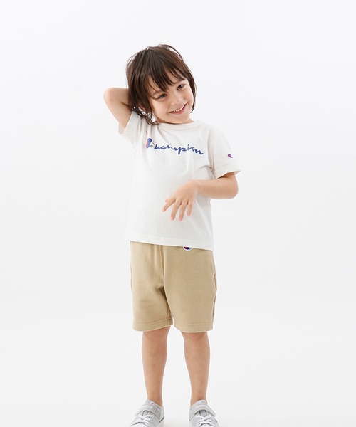 Champion(チャンピオン)の「【Champion/チャンピオン】キッズ ベーシック ショートスリーブTシャツ(Tシャツ/カットソー・キッズ・ブラック/オレンジ/ライトグリーン/オフホワイト/ネイビー/グレー/ベージュ/パープル/ターコイズブルー/イエロー/ライトパープル・140/150/130/100/160/110/120)」の2枚目の写真