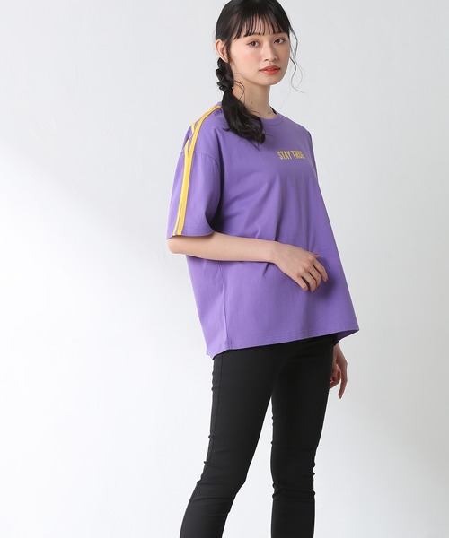 colza(コルザ)の「ライン入りTシャツ(Tシャツ/カットソー・レディース・ブラック/ホワイト×パープル/パープル/ホワイト/オレンジ・M/L/S)」の5枚目の写真