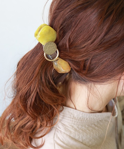 Monocoro toppi（モノコロトッピ）の「クリア ドロップ マーブル バナナクリップ（その他ヘアアクセサリー・レディース・アイボリー/グレー/カーキ・フリー）」の3枚目の写真