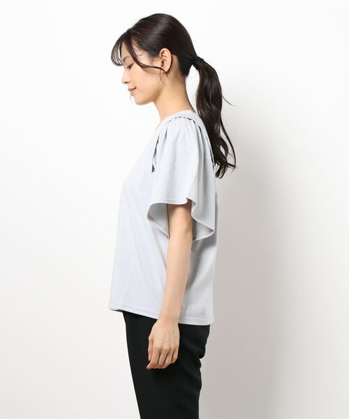 NICOLE white（ニコルホワイト）の「ボリュームフレアースリーブカットソー（Tシャツ/カットソー・レディース・ブラック/オフホワイト/サックスブルー・FREE）」の8枚目の写真