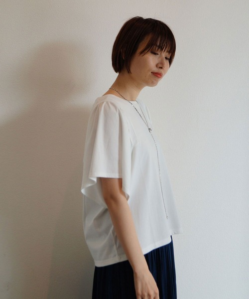 NICOLE white（ニコルホワイト）の「ボリュームフレアースリーブカットソー（Tシャツ/カットソー・レディース・ブラック/オフホワイト/サックスブルー・FREE）」の17枚目の写真