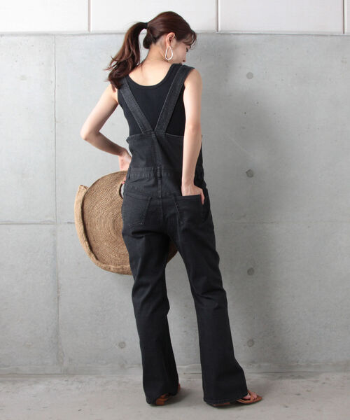 fredy repit(フレディレピ)の「デニムスリムサロペット(サロペット/オーバーオール・レディース・インディゴブルー/ブラック・36/38)」の16枚目の写真