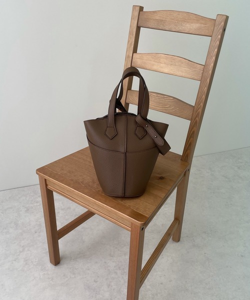 LE MORE(リモア)の「ミニバケットショルダーバッグ(ショルダーバッグ・レディース・ベージュ/ブラウン・FREE)」の11枚目の写真