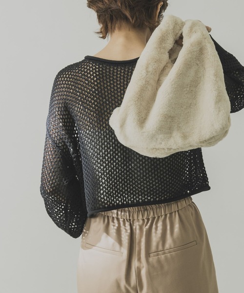 URBAN RESEARCH（アーバンリサーチ）の「メッシュニットプルオーバー（ニット/セーター・レディース・カーキ/ブラック/ベージュ系その他・FREE）」の4枚目の写真