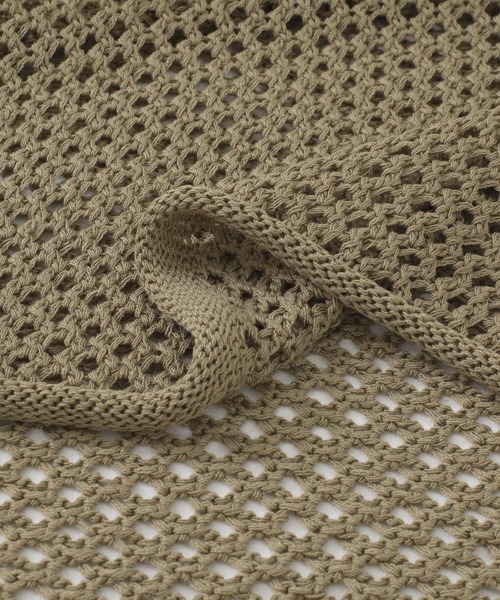 URBAN RESEARCH（アーバンリサーチ）の「メッシュニットプルオーバー（ニット/セーター・レディース・カーキ/ブラック/ベージュ系その他・FREE）」の17枚目の写真