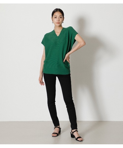 AZUL by moussy（アズールバイマウジー）の「LOOSE PANEL KNIT TOPS/ルーズパネルニットトップス（シャツワンピース・レディース・グリーン/ベージュ系その他/オフホワイト・FREE）」の5枚目の写真