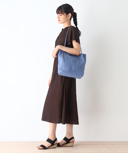 DRESKIP(ドレスキップ)の「◆つまみハンドル帆布トート(トートバッグ・レディース・グレー/カーキ/イエロー/ブルー/アイボリー・00)」の9枚目の写真