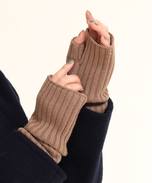 Ray BEAMS（レイビームス）の「Ray BEAMS / リブ アームウォーマー（アームカバー・レディース・ブラック/カーキ/ロイヤルブルー・ONE SIZE）」の6枚目の写真